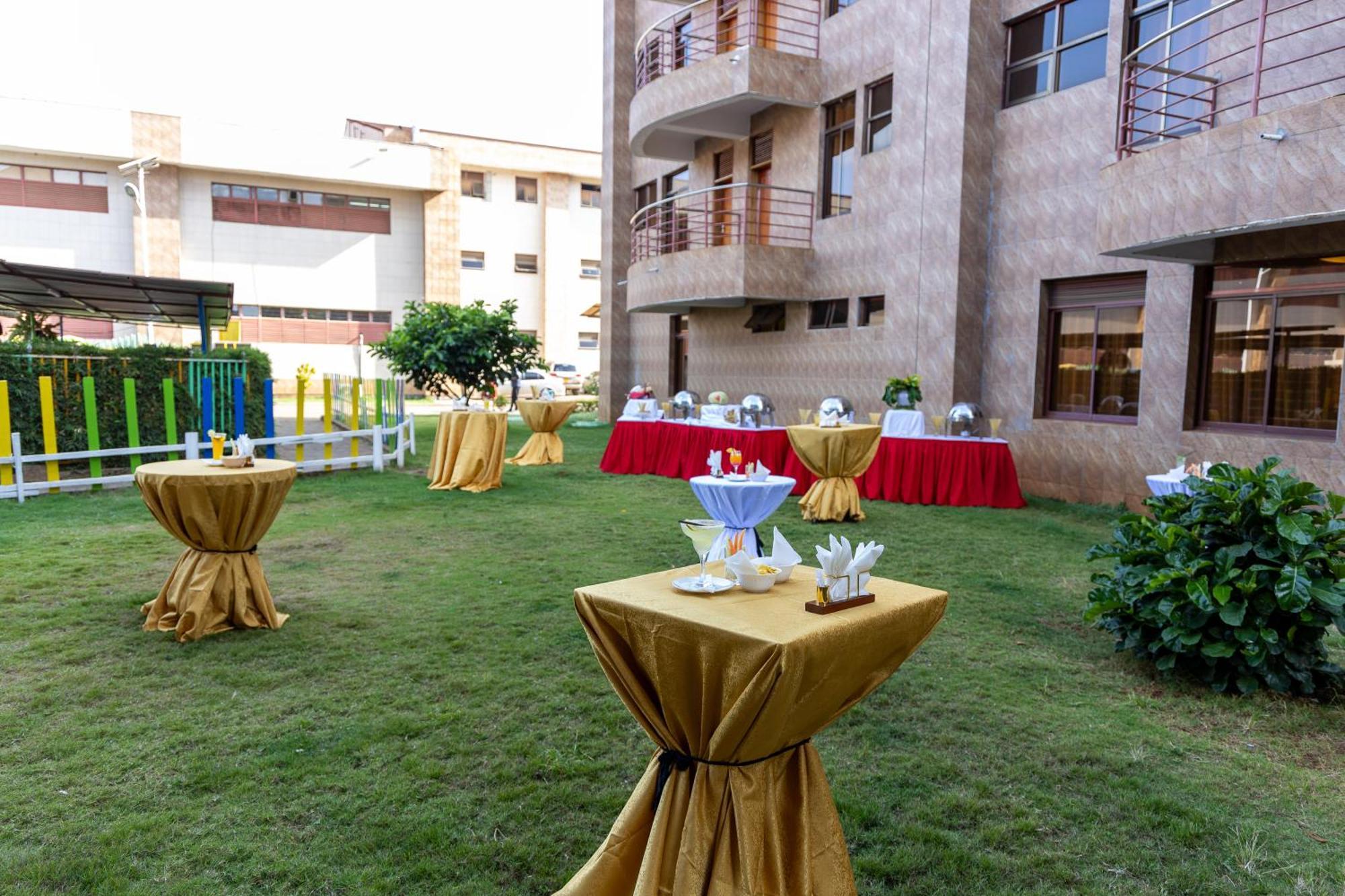 Maxland Hotel Kalimoni Exterior photo